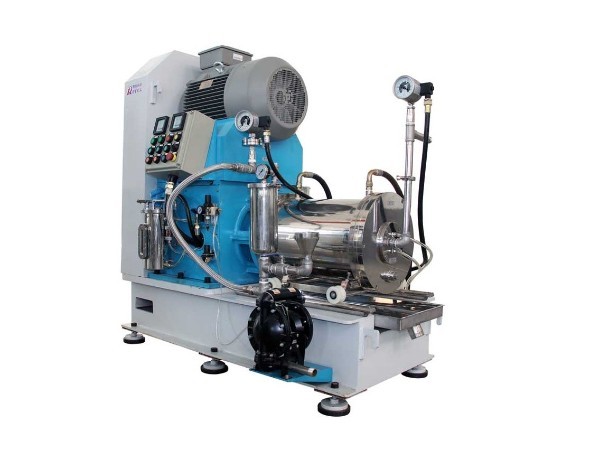 三輥機(jī)與砂磨機(jī)核心對比及選型指南